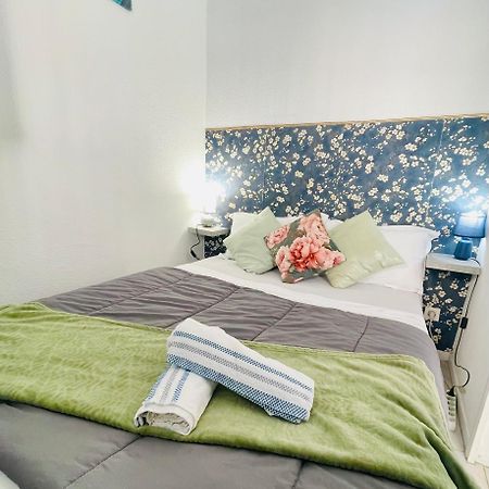 Joli Appartement Avec Piscine Сет Екстер'єр фото